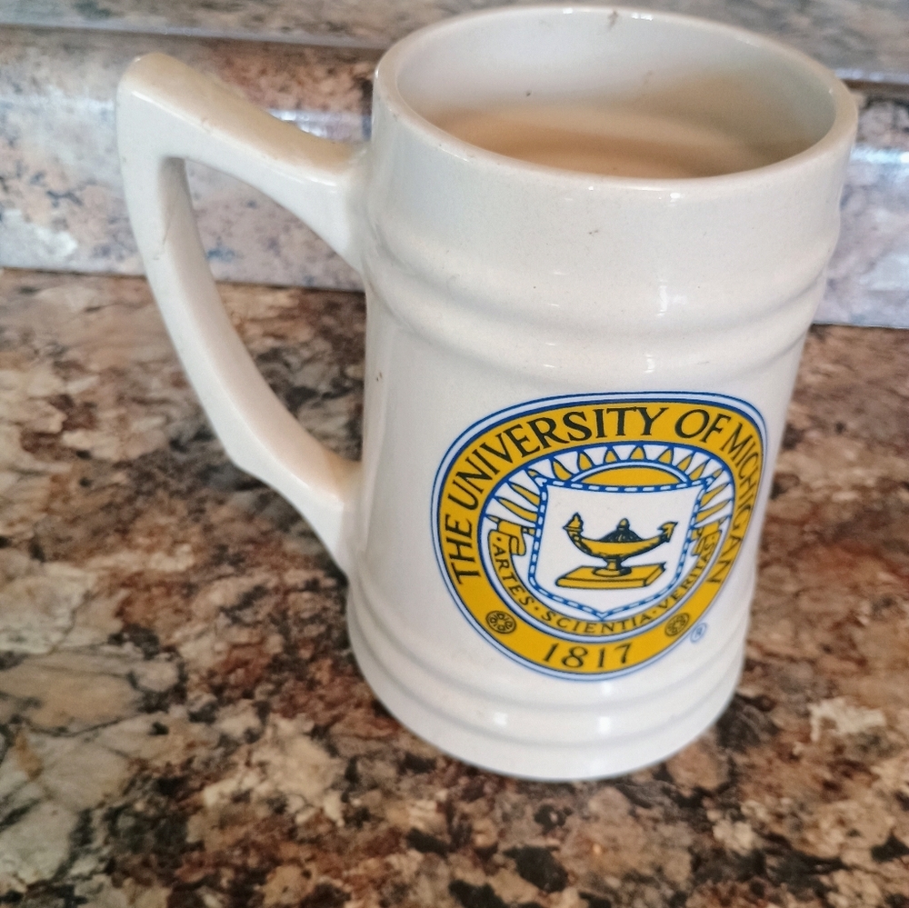 University of Michigan alumni 1817 mug - Picture 3 of 3